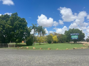 Jumbuck Motor Inn - POOL - PET FRIENDLY SECTION - KING BEDS